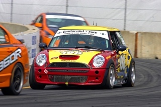 RSR Mini Wins TROIS-RIVIÈRES, Quebec, Canada 2010