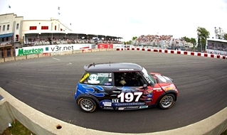 RSR Mini Wins TROIS-RIVIÈRES, Quebec, Canada 2010